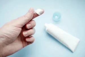 خرید جدیدترین انواع پماد موپرسین با قیمت مناسب